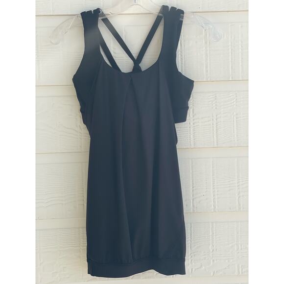 Lululemon  Black Tank top size 6 with built in sports bra - Picture 1 of 7